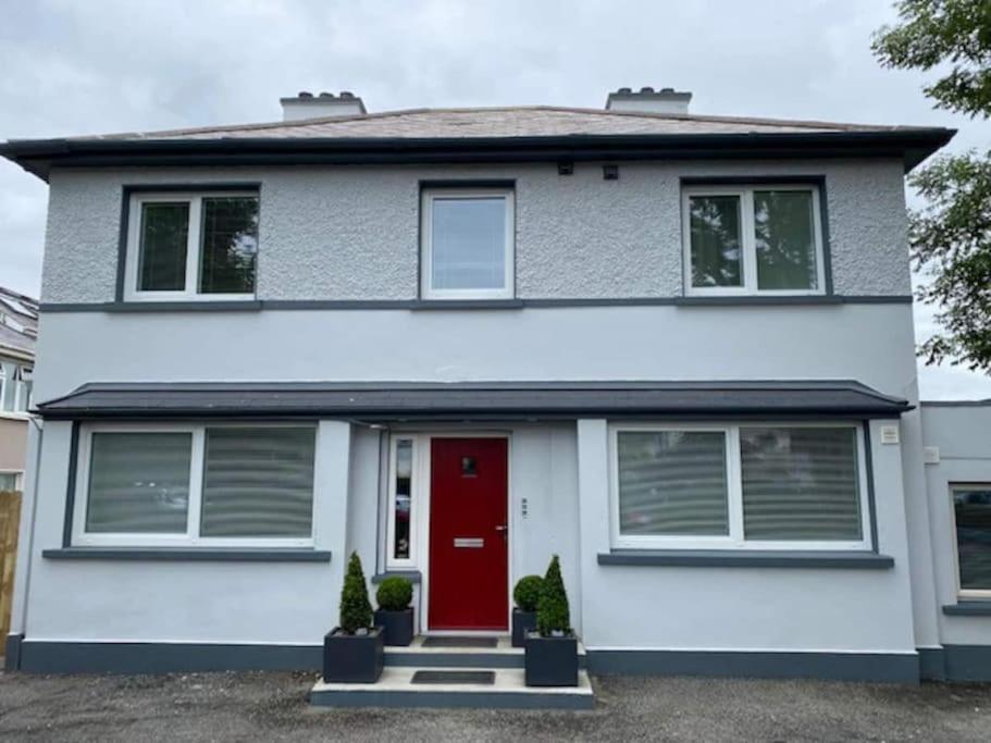 Location, Location - Modern 2 Bed Apt In Cill Airne Exteriör bild